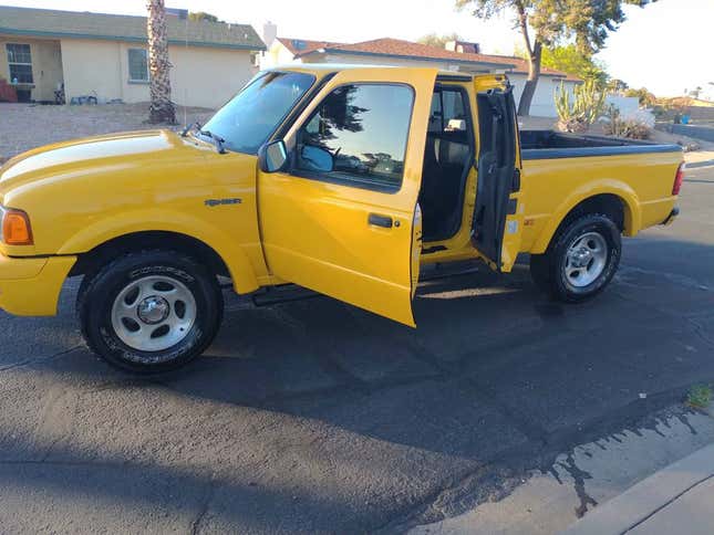 Image for article titled At $7,000, Would This 2003 Ford Ranger 4X4 Give You An Edge?