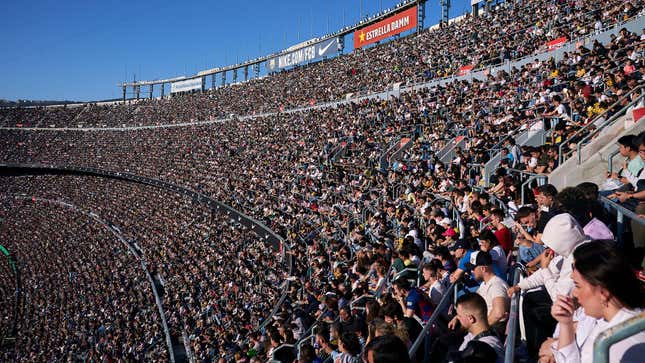 Tens of thousands chanted former FC Barcelona player Leo Messi's name at the Kings League finals.