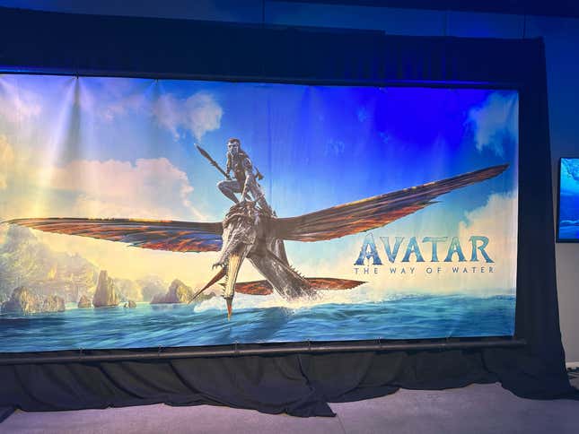 Photo of Jake Sully at the Avatar: The Way of Water immersive experience.