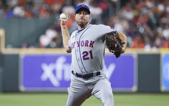 Jun 19, 2023; Houston, Texas, USA; New York Mets starting pitcher Max Scherzer (21) delivers a pitch during the second inning against the Houston Astros at Minute Maid Park.