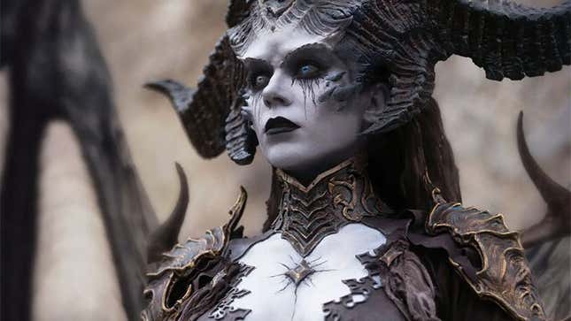 Incredible Diablo IV Cosplay Photographs Bring Lilith To Life - Gaming News