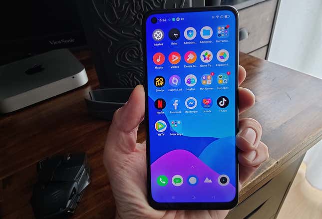 Realme UI viene bastante cargado de aplicaciones preinstaladas.