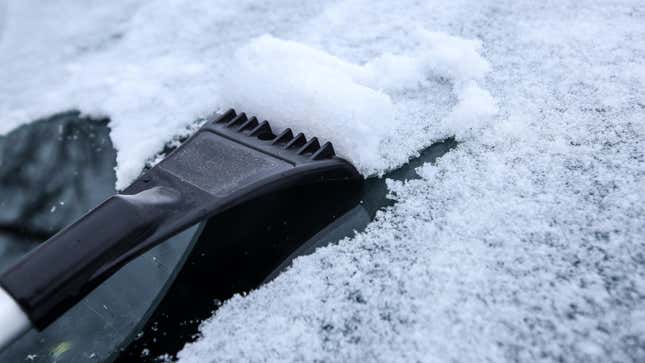 Image for article titled You&#39;re Using Your Ice Scraper Wrong