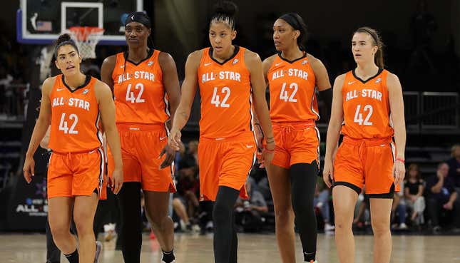 Kelsey Plum #10, Sylvia Fowles #34, Candace Parker #3, A’ja Wilson #22 and Sabrina Ionescu #20 of Team Wilson walk to the bench during the 2022 AT&amp;T WNBA All-Star Game at the Wintrust Arena on July 10, 2022 in Chicago, Illinois. (Photo by Stacy Revere/Getty Images)