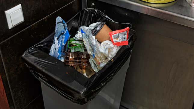 Image for article titled Quiz: Is It Trash Or Recycling?