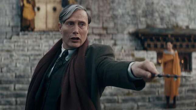 Imagen para el artículo titulado Mads Mikkelsen habría cerrado su Instagram debido al odio a su Grindelwald en Animales Fantásticos