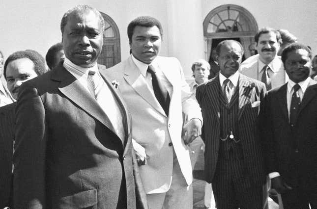 Ali meets with Kenyan president Daniel Arap Moi at the State House in Nairobi, Kenya in February 1980.