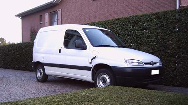 Image for article titled Electric Car Ownership Stories: 1999 Peugeot Partner Electric