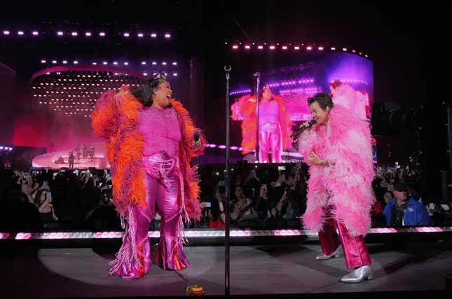 Image for article titled Coachella 2022: Let&#39;s Hear It for Weekend 2 Looks