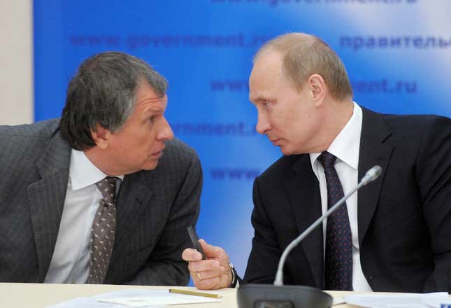 Sechin: “$20 billion? But Mr President, where will I find a suitcase big enough?”