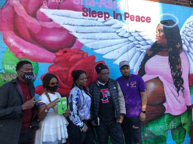 Brooklyn mural dedicated to the memory of Sha-Asia Semple