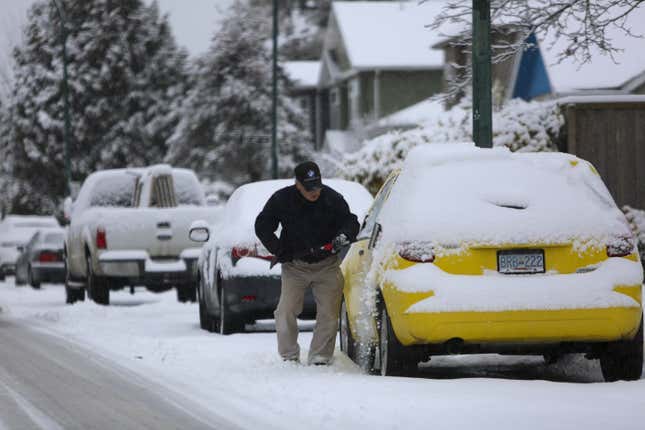 Image for article titled These Are Your Worst Snow Travel Stories