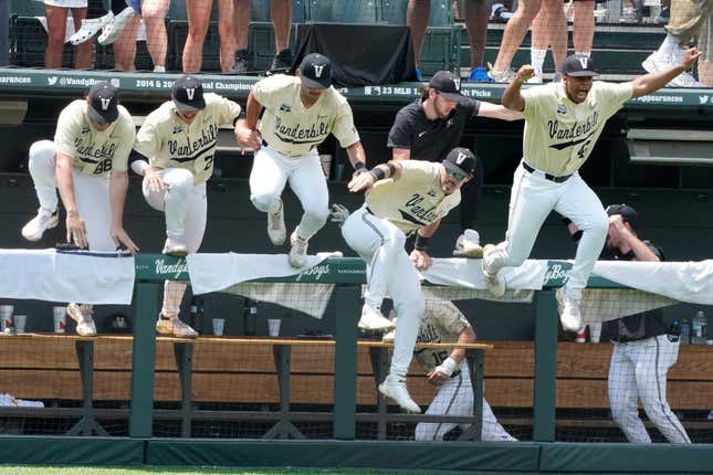 Jack Leiter, Boston Red Sox potential draft target, cruises in final  College World Series start for Vanderbilt 