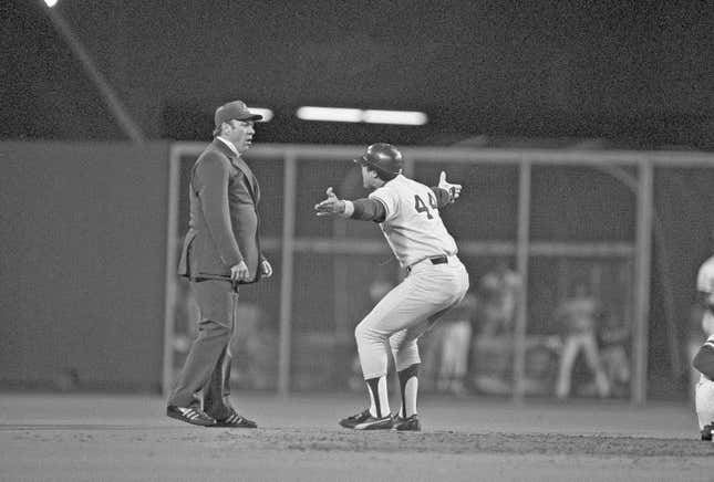 Image for article titled The power and lasting impact of Hank Aaron&#39;s 44