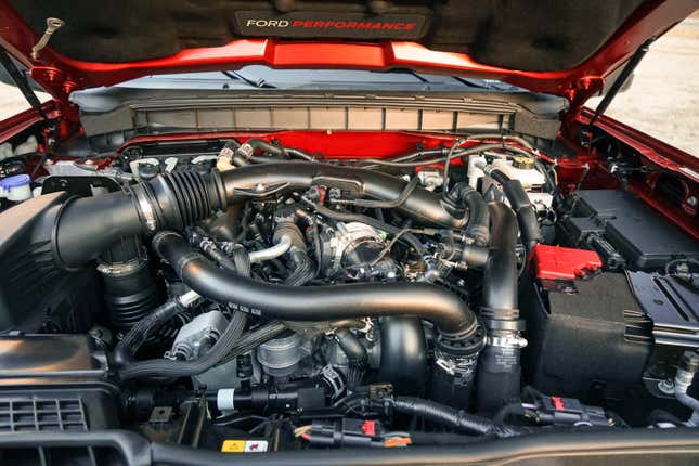 The twin-turbo 3.0-liter V6 engine on the Ford Bronco Raptor 2022