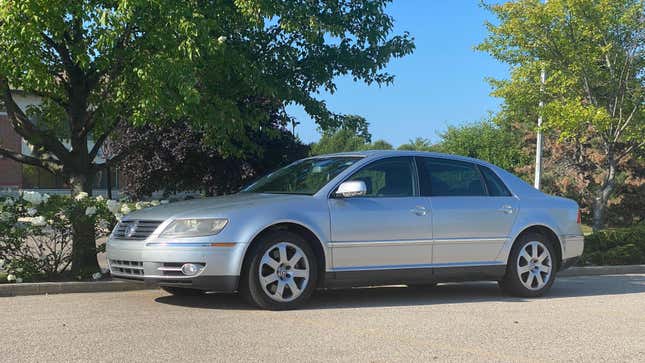 Image for article titled I Bought A Volkswagen Phaeton For $2,500 And It Already Tried To Leave Me Stranded