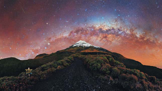 The Milky Way above a New Zealand mountain.