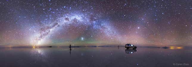 The Salar de Uyuni (Bolivia), as a mirror for the sky