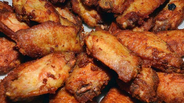 Pile of juicy chicken wings