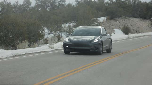 Image for article titled Tesla Has A Serious &quot;Phantom Braking&quot; Issue On Its Hands