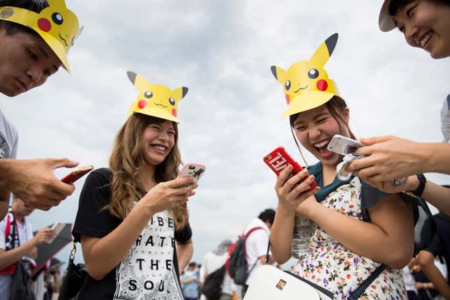 State trooper finds man pulled over on the highway playing Pokémon Go on eight different phones