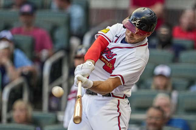 Olson blasts 2 HRs, Acuña has 4 hits as Braves overpower Phillies 