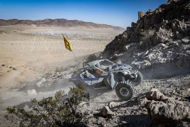 Hooning A Can-Am Maverick In The Desert Was Like Having Superpowers