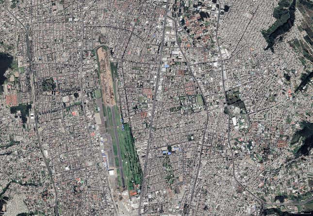 Parque Bicentenario in Quito, Ecuador