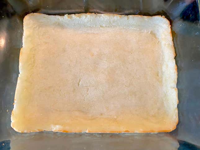 Image for article titled Instant Mashed Potatoes Make the Most Flavorful Casserole Crust