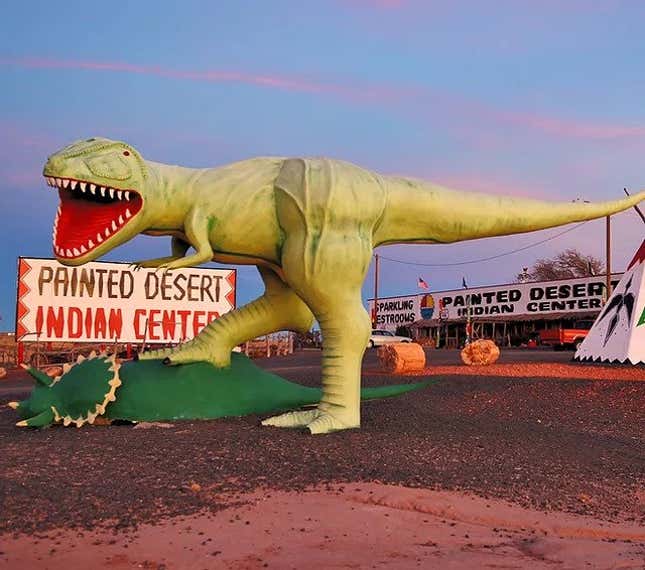 Image for article titled These Are Your Favorite Roadside Attractions