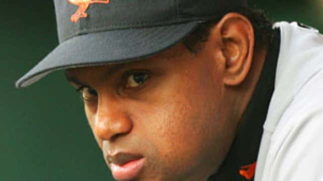 Image for article titled Sammy Sosa Retires 12 Home Runs Shy Of Steroid Investigation