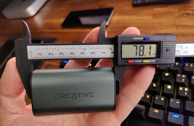 Imagen para el artículo titulado Creative Outlier Air V3: todo lo que puedes necesitar en unos auriculares ANC, pero a mitad de precio