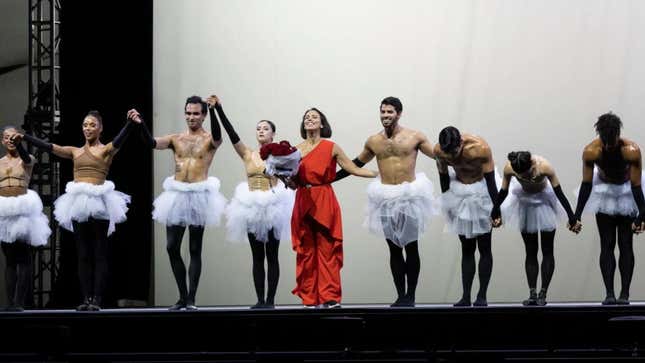 Image for article titled Annabelle Lopez Ochoa Is Putting Men in Tutus to Push Ballet lnto the Present