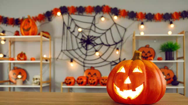 Image for article titled Make Easy, Free Halloween Decorations With Things You Already Own