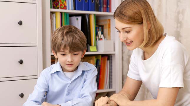 Image for article titled Child Putting On Whole Show For Woman Whom Single Dad Will Only Bang Twice
