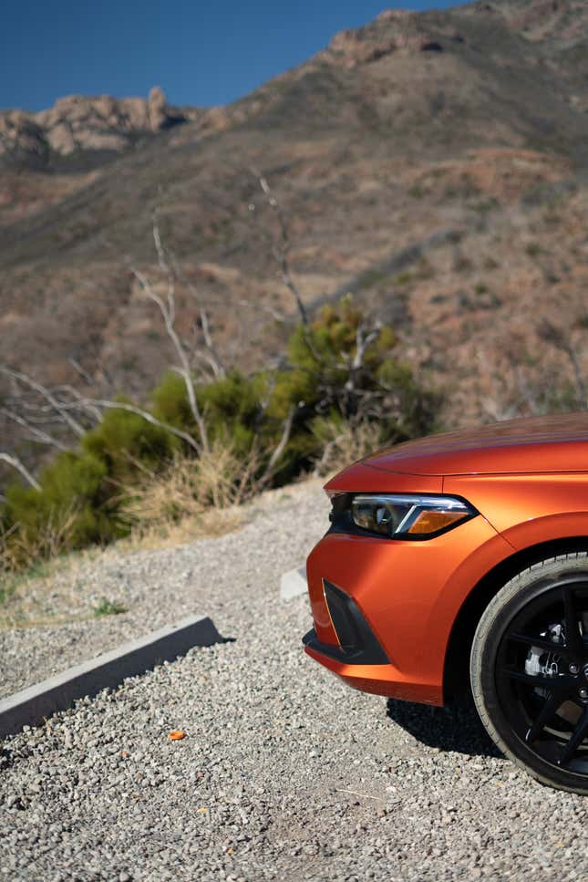 Image for article titled The 2022 Honda Civic Si: A Good Compromise Leaves Everyone Happy