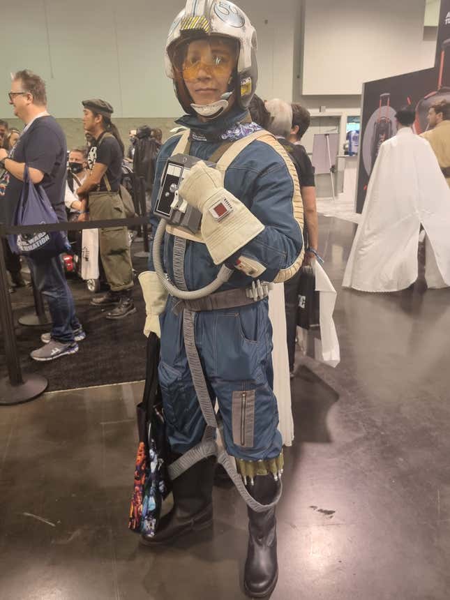Image for article titled Here&#39;s Some of Star Wars Celebration 2022&#39;s Coolest Cosplay