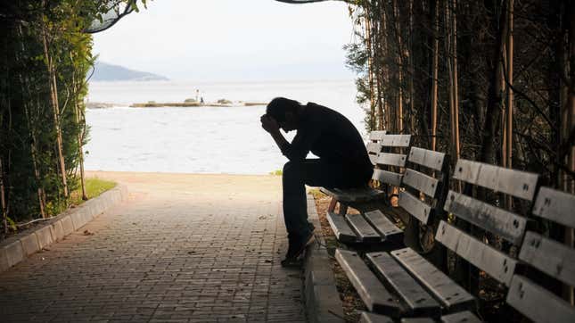 Image for article titled How to Ease the Physical Symptoms of Grief