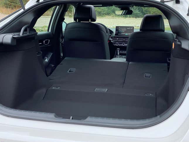 Image for article titled The 2022 Honda Civic Hatchback Is A Daily You'll Look Forward To Driving