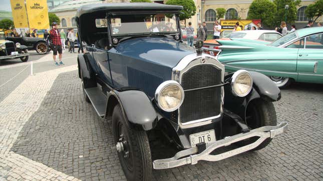 A 1924 Studebaker Big Six, a similar model to the one owned by Kimball