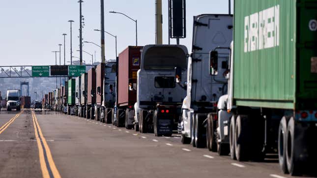Image for article titled California Wants to Ban Diesel Semis by 2040