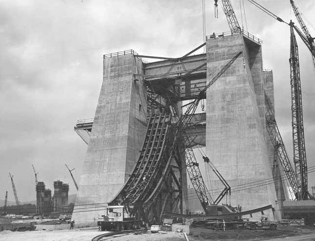 Image for article titled Remembering Saturn V, the Rocket That Took Us to the Moon