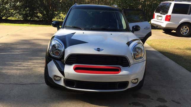 Image for article titled At $30,000, Would You Rock And Roll All Night And Party Every Day In This Custom 2011 Mini Countryman?