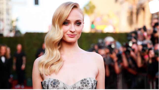 Image for article titled Sophie Turner Is Pregnant With a Tiny Jonas
