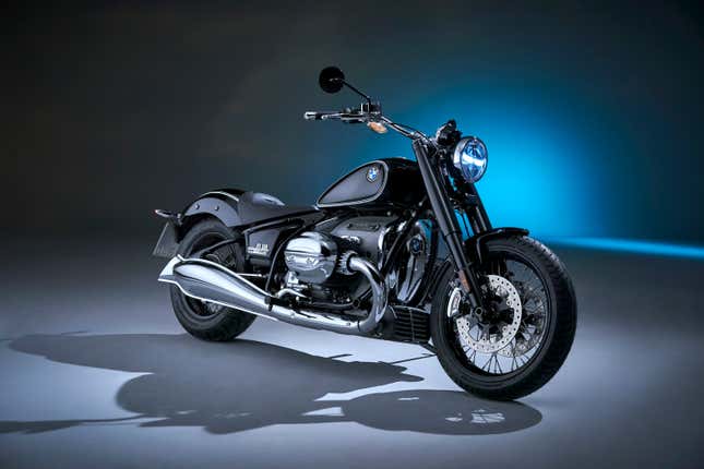 The BMW R18