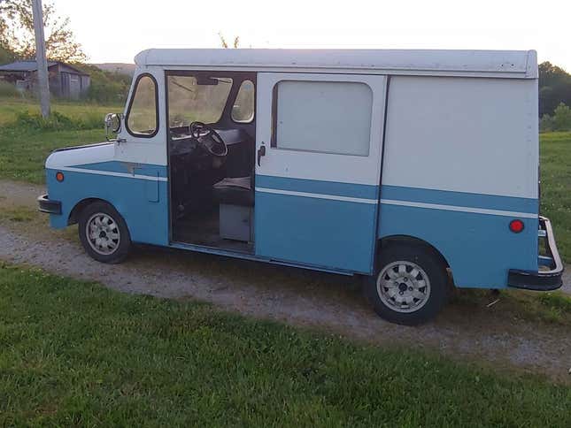 Image for article titled Nissan Pao, Honda Dream, Grumman Olson Kubvan: The Dopest Vehicles I Found For Sale Online