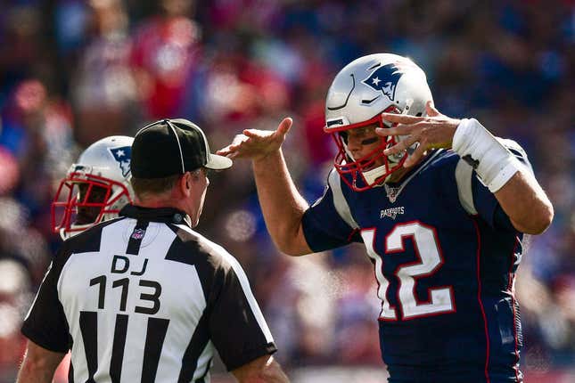 Image for article titled Why NFL Officiating Is Such A Shitshow Right Now