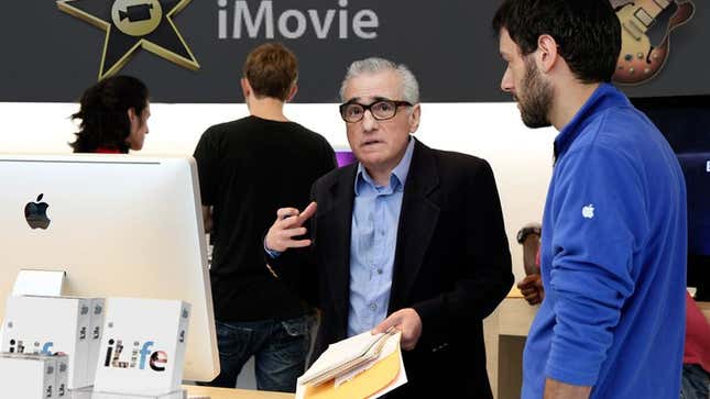Scorsese grills an Apple Store employee about the various wipe effects offered in the latest version of iMovie.