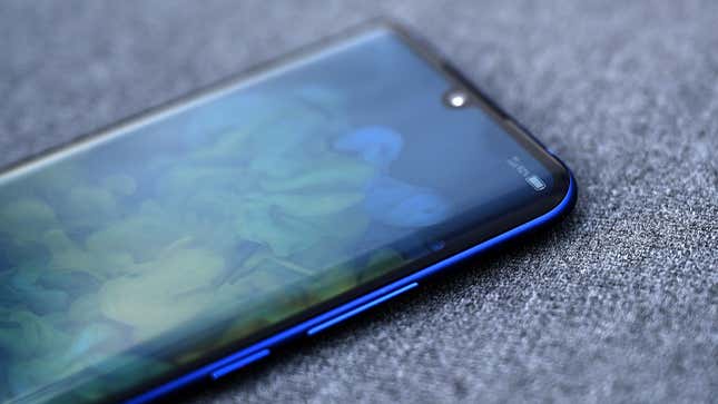 Image for article titled The Axon 10 Is ZTE's Big Return to the US