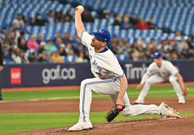 May 17, 2023; Toronto, Ontario, CAN;   Toronto Blue Jays starting pitcher Chris Bassitt (40) delivers a pitch against the New York Yankees in the second inning at Rogers Centre.